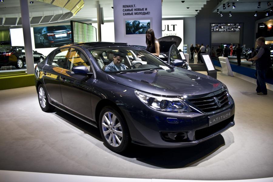  Renault Latitude 2011 года  (фото 23 из 40)